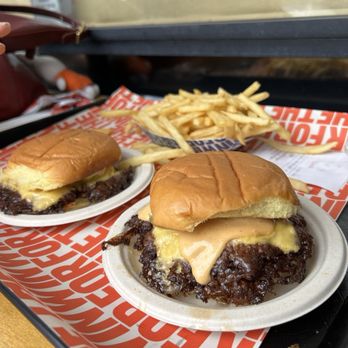 For The Win - Single cheese burger + Fries - Burgers Near Me - Glendale, California