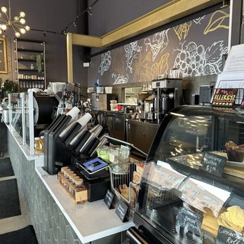 Oak + Bean - Coffee & Tea Near Me - Oswego, Illinois