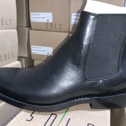 SOLS - Onyx Chelsea Boot