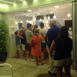 Gioelia - Places that have lines are always a good sign!