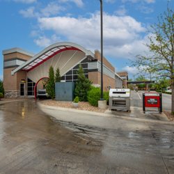 Tommy's Express® Car Wash