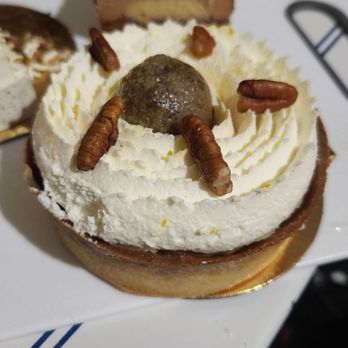 Sift Bake Shop - Banana tart - Bakeries Near Me - Uncasville, Connecticut