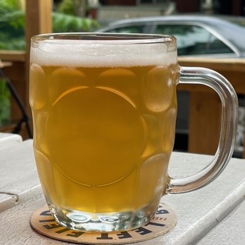 Completo - $8.50 - 100% Ontario Ale - I did not like this beer. - Latin American Near Me - Toronto, Ontario