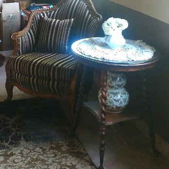 Cris Upholstery - Furniture Reupholstery Near Me - Yucaipa, California