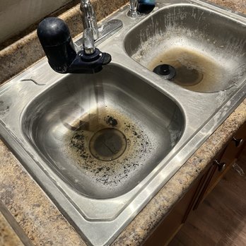 Discovery at Mountain View by Steadfast Management - Sink that was left looking like this - Apartments Near Me - Antioch, Tennessee