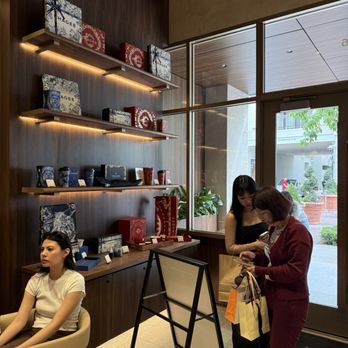 CHAGEE - Coffee & Tea Near Me - Glendale, California CHAGEE - Coffee & Tea Near Me - Glendale, California