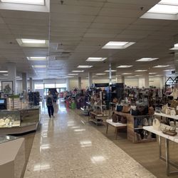 Dillard's