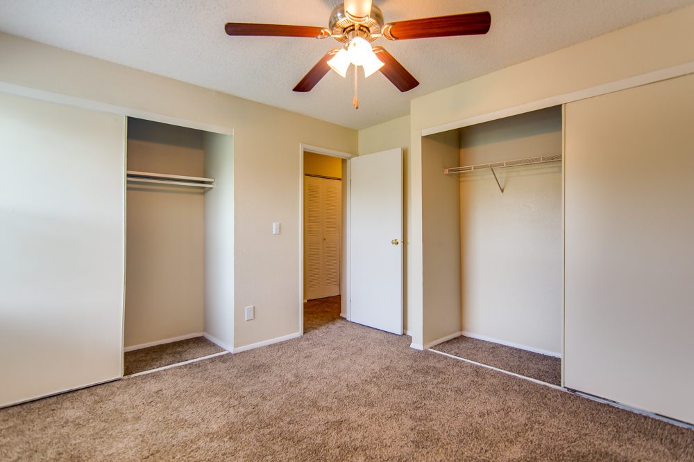 PRAIRIE WALK APARTMENTS Updated October 2024 33 Photos 11026