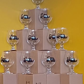 Magic Bear Beer Cellar - Logo glasses for sale - Beer Bar Near Me - Buffalo, New York