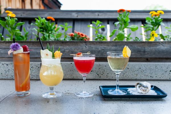 Eolus Bar & Dining by null