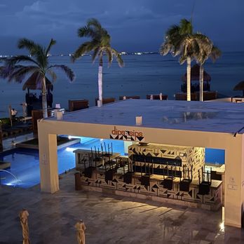 Hyatt Ziva Cancun - Hotels Near Me - Cancún, ROO