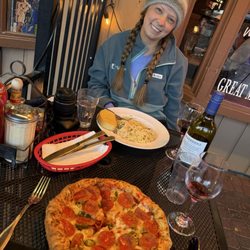 Pete's Rocky Mountain Pizza and Pasta - Garlic shrimp pasta