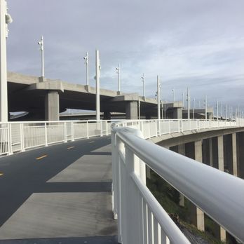 Bay Bridge Trail - Shellmound - Parks Near Me - Emeryville, California