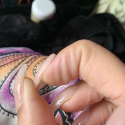 Nails lifting within 5 days of appointment.