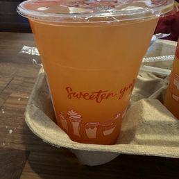 Red Grapefruit Green Tea ICED LARGE Red Grapefruit Green Tea ICED LARGE