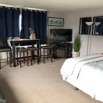 The Tradewinds Condo Hotel - 1 bedroom suite, pullout sofa...very comfortable! - Condominiums Near Me - Seaside, Oregon