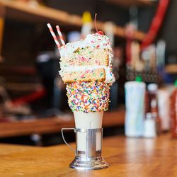 Black Tap Craft Burgers & Beer - 35th St