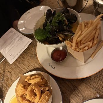 Flex Mussels - Calamari & Coconut mussels - Seafood Near Me - New York, New York