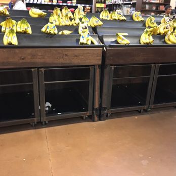 King Soopers - bananas on display in a grocery store - Grocery Near Me - Colorado Springs, Colorado King Soopers - bananas on display in a grocery store - Grocery Near Me - Colorado Springs, Colorado