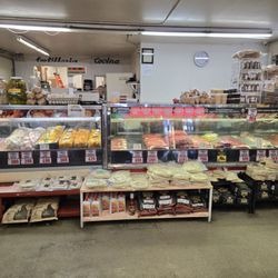 Carniceria Sonora - Meat case