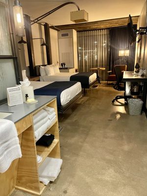 FOUND:RE Phoenix Hotel by null