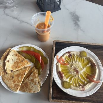 Finjani Cafe - Hummus and pita - Coffee & Tea Near Me - Hilliard, Ohio