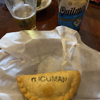 El Nandu Restaurant - Empanada Tucumana - Latin American Near Me - Chicago, Illinois
