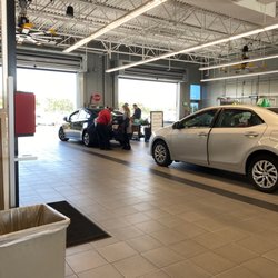 AUTONATION TOYOTA IRVINE SERVICE CENTER - 19 Photos & 106 Reviews ...