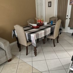Gift House - 2 Dining Rooms