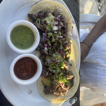 La Buena Vida - Arrachera tacos - Bars Near Me - Akumal, ROO La Buena Vida - Arrachera tacos - Bars Near Me - Akumal, ROO