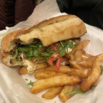 DownCity Pizza & Sandwiches Providence - Chicken pesto sandwich - Pizza Near Me - Providence, Rhode Island DownCity Pizza & Sandwiches Providence - Chicken pesto sandwich - Pizza Near Me - Providence, Rhode Island