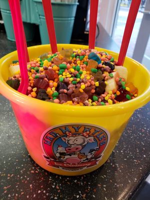 Mad Myrtle's Ice Creamery by null