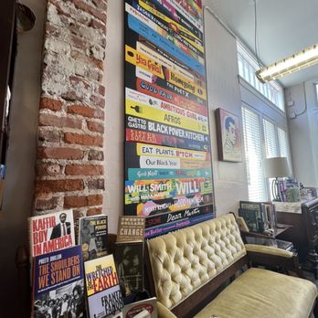 Black English Bookstore - Bookstores Near Me - Tampa, Florida Black English Bookstore - Bookstores Near Me - Tampa, Florida