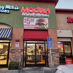 MOOYAH Burgers, Fries & Shakes - Mooyah, Fairfield: Oct 15, 2025