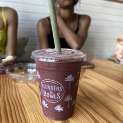 Blenders and Bowls - Eastside - Chill Berry smoothie