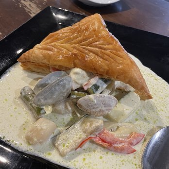 Tiny Pyramid - Fisherman Pot Pie (spicy) - Cafes Near Me - Honolulu, Hawaii Tiny Pyramid - Fisherman Pot Pie (spicy) - Cafes Near Me - Honolulu, Hawaii