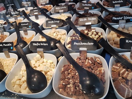 YOMARO Frozen Yogurt Köln Eigelstein by null