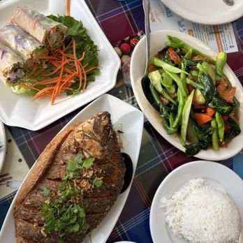 Sang Dao Restaurant - Thai Near Me - San Diego, California Sang Dao Restaurant - Thai Near Me - San Diego, California