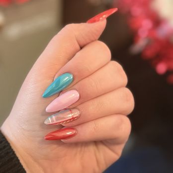 Boho Nail Lounge - Nail Salons Near Me - Riverside, California