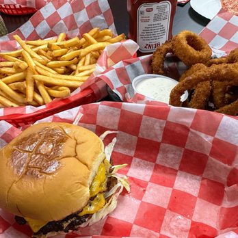 Smash’n Pizza - Pizza Near Me - Totowa, New Jersey Smash’n Pizza - Pizza Near Me - Totowa, New Jersey