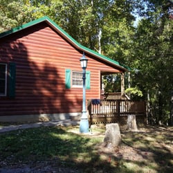 cedar rock cabins - Morning sun on the cabin