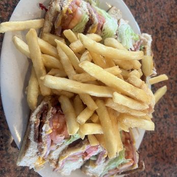 Frank's Grill - Ham, turkey, bacon club sandwich - Breakfast & Brunch Near Me - Houston, Texas