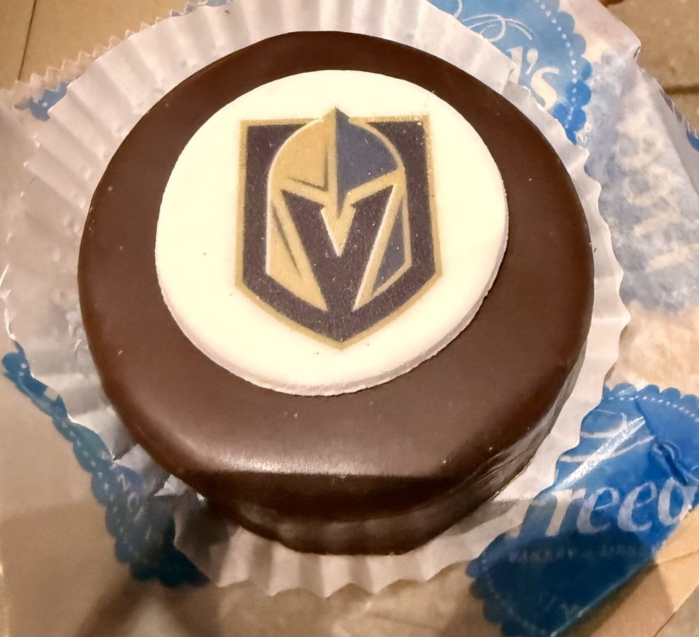 Freed's Desert Cart Logo