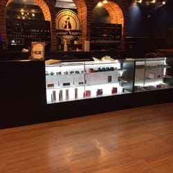 Goose Vapes - Our new shop @ 50 N. 4th St., Columbia, PA
