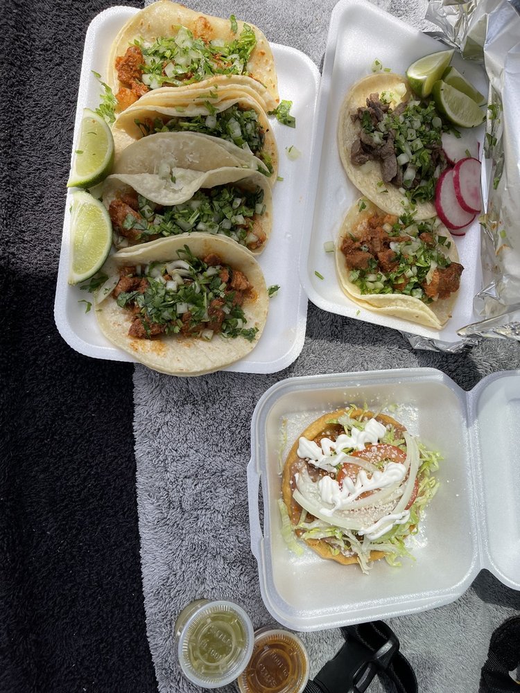 Maria’s Mexican Food Logo