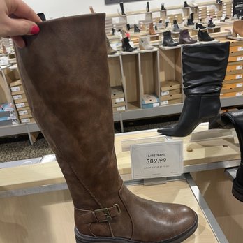 DSW DESIGNER SHOE WAREHOUSE - Updated May 2026 - 59 Photos & 40 Reviews -  375 E Altamonte Dr, Altamonte Springs, Florida - Shoe Stores - Phone Number  - Yelp