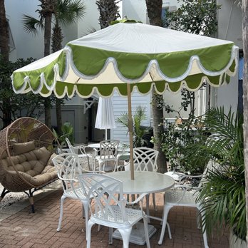 Salty Bottle & Brew  - Outdoor seating - Wine Tasting Room Near Me - Rosemary Beach, Florida