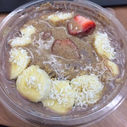 This is supposed to be the almond butter dream acai bowl This is supposed to be the almond butter dream acai bowl