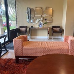 Dental Center of Texas - Waiting area nicely decorated