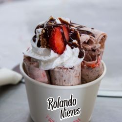 Rolando Nieves y sus Marquesitas - Nieve Gael. La más pedida. Nutella, Ferrero y fresa.